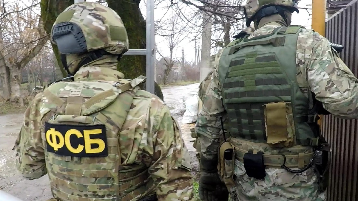 Окупанти затримали двох кримчан за «участь у кримськотатарському батальйоні»